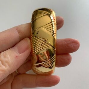 Chunky Vintage Gold Bangle Clasp Bracelet